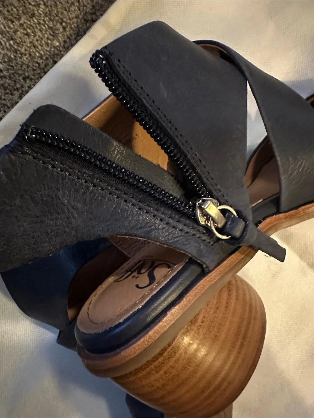 Sofft women navy